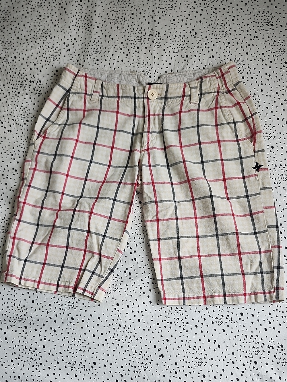 Hurley Plaid Barmuda Shorts Womens 1